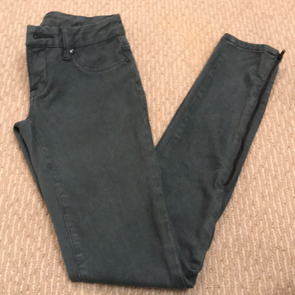 Blank NYC Dark Green Denim Skinny w/ side zipper